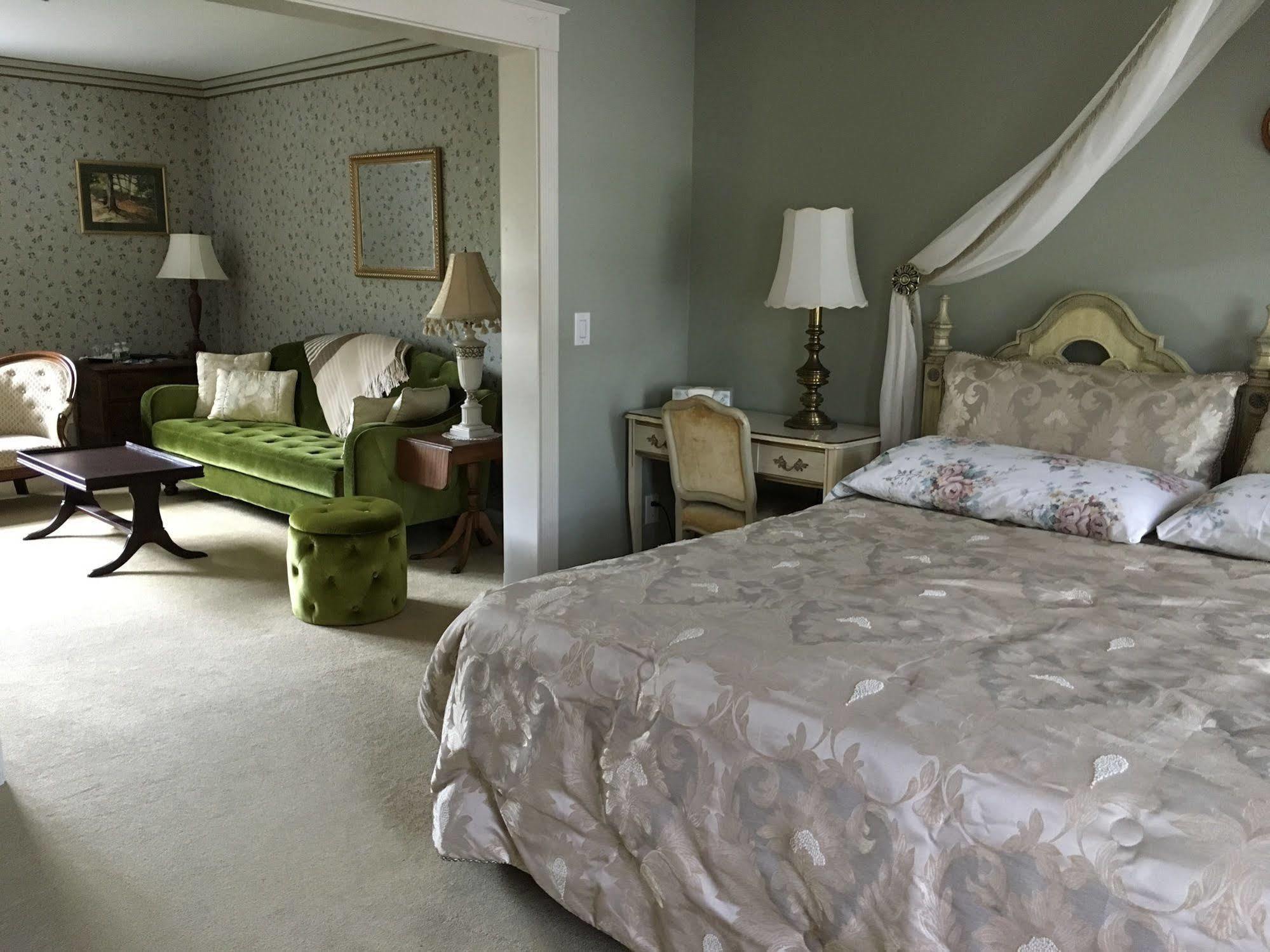 Williston Village Gasthof 3*