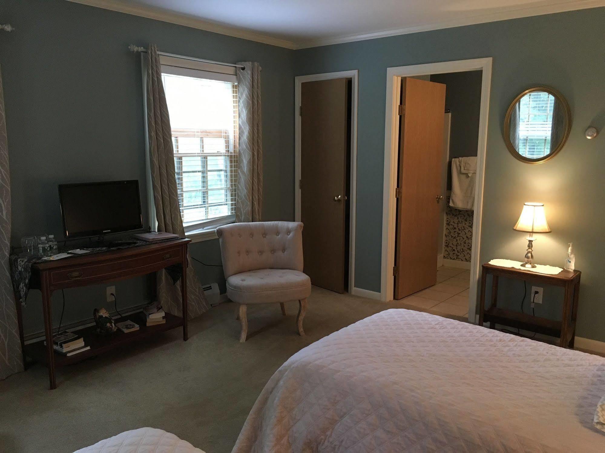 Williston Village 3* Burlington